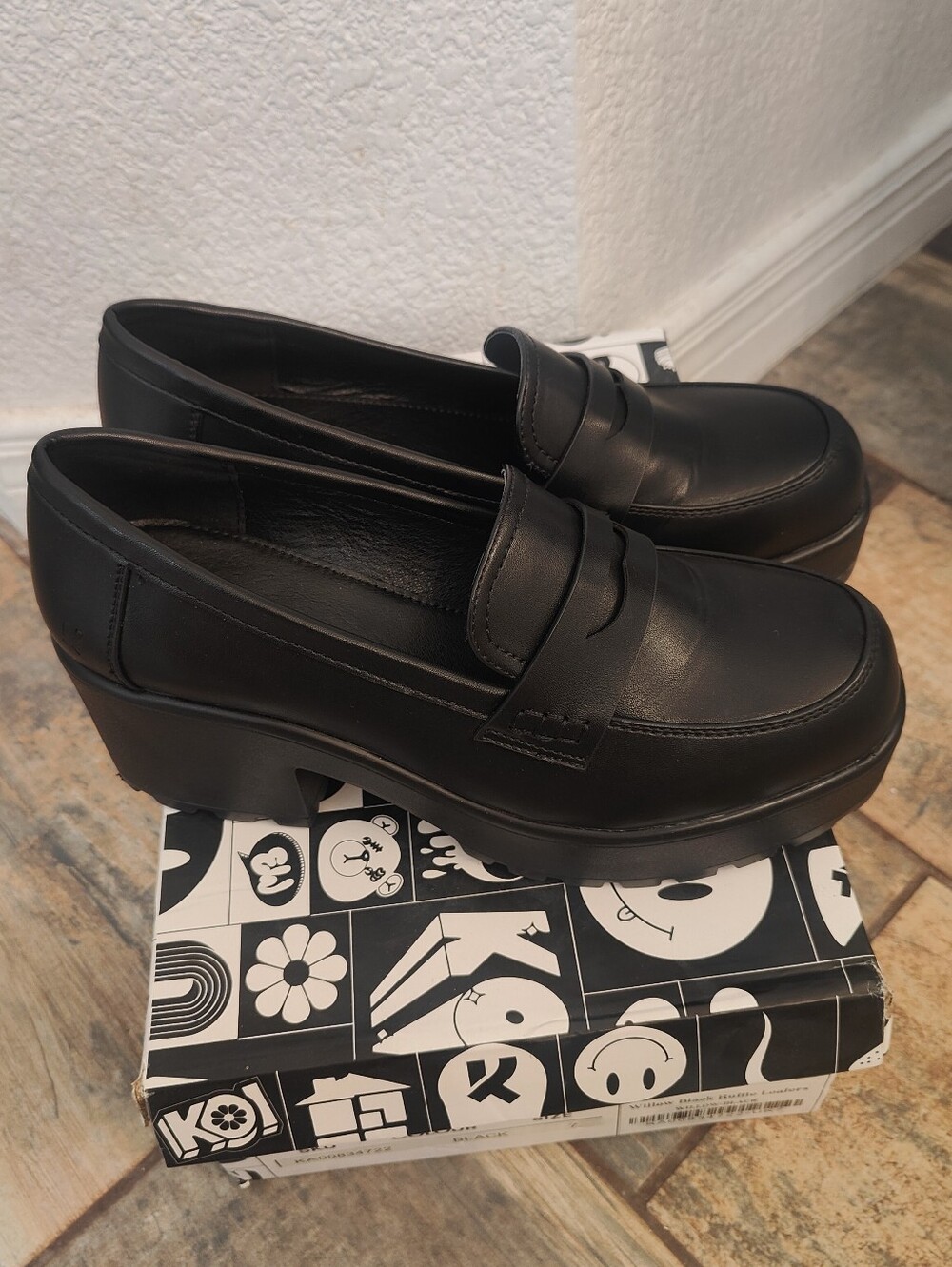 KOI Vigo Classic Chunky Shoes Black, Size 9
